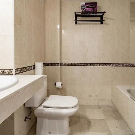 Vacation Paradise 2 Bedroom Penthouse - Walking Distance To Puerto Banus And Beaches * Marbella