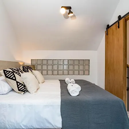 Vacation Paradise 2 Bedroom Penthouse - Walking Distance To Puerto Banus And Beaches * Marbella