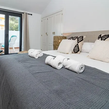 Vacation Paradise 2 Bedroom Penthouse - Walking Distance To Puerto Banus And Beaches