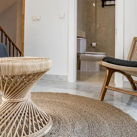 Vacation Paradise 2 Bedroom Penthouse - Walking Distance To Puerto Banus And Beaches Apartment