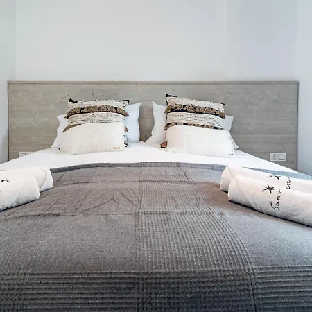 Apartment Vacation Paradise 2 Bedroom Penthouse - Walking Distance To Puerto Banus And Beaches