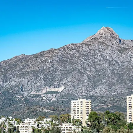 Vacation Paradise 2 Bedroom Penthouse - Walking Distance To Puerto Banus And Beaches Apartment *